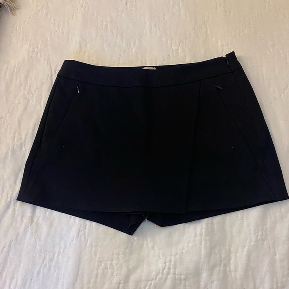 Black skort - Picture 3 of 5